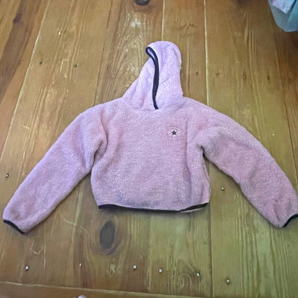Converse sweatshirt size small 8
